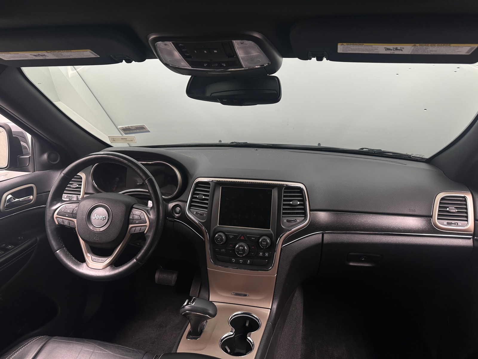 Thumbnail: 2015 Jeep Grand Cherokee - 3