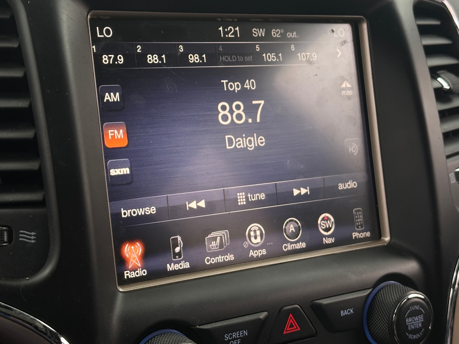 Thumbnail: 2015 Jeep Grand Cherokee - 4