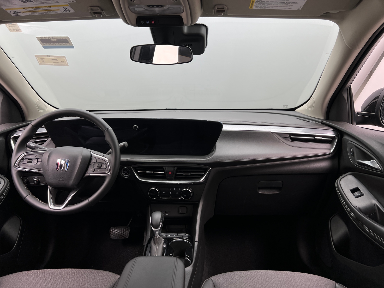 Thumbnail: 2025 Buick Encore GX - 3