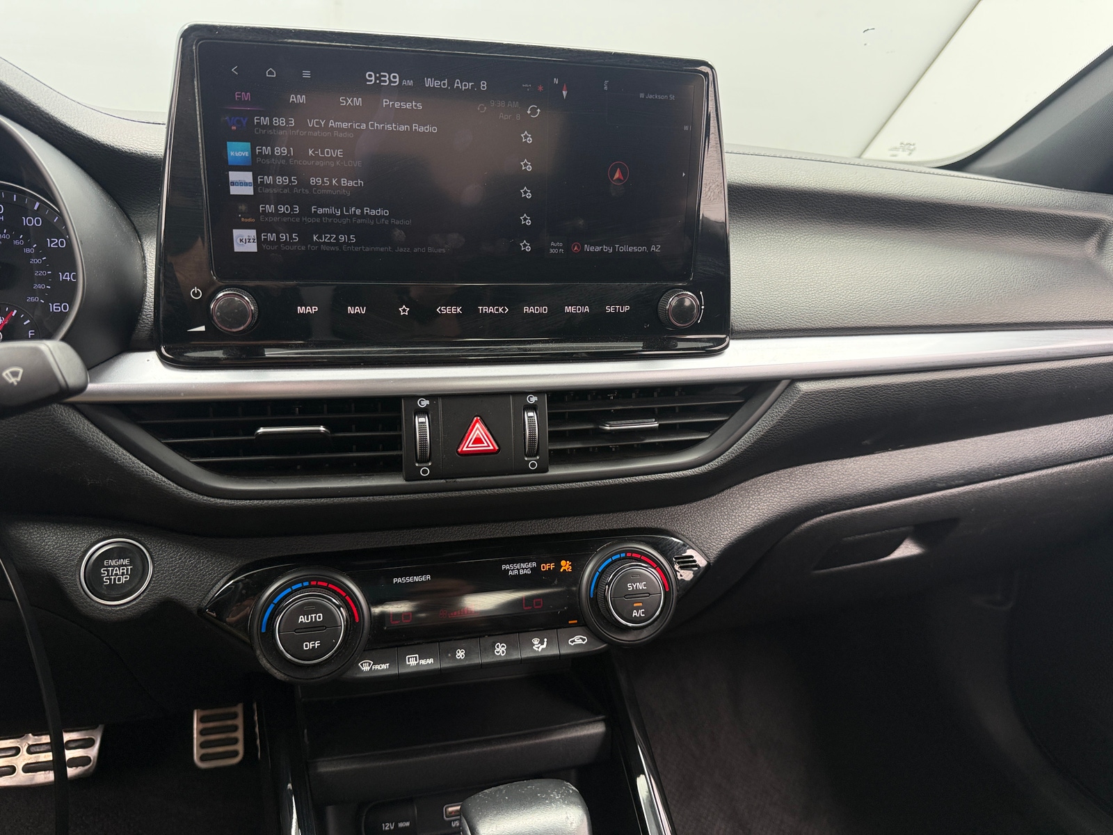 Thumbnail: 2023 Kia Forte - 4