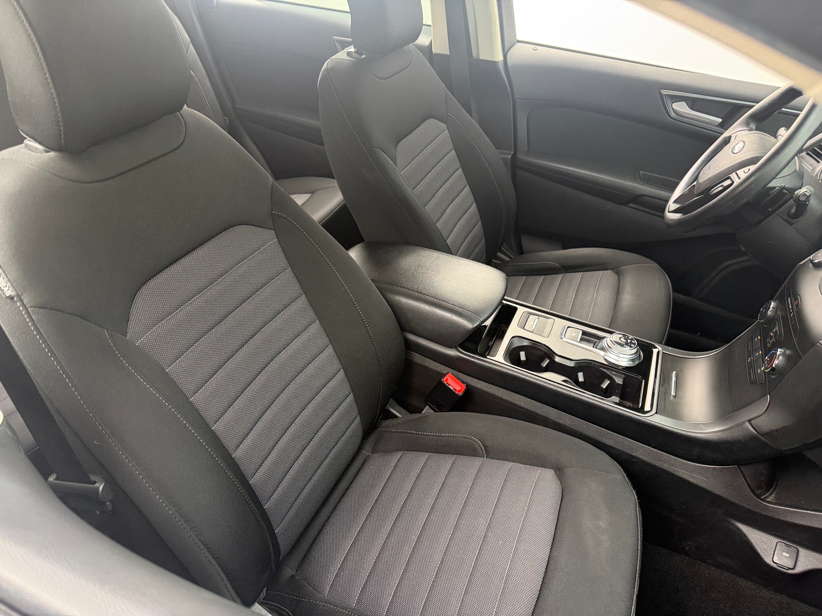 Thumbnail: 2019 Ford Edge - 2