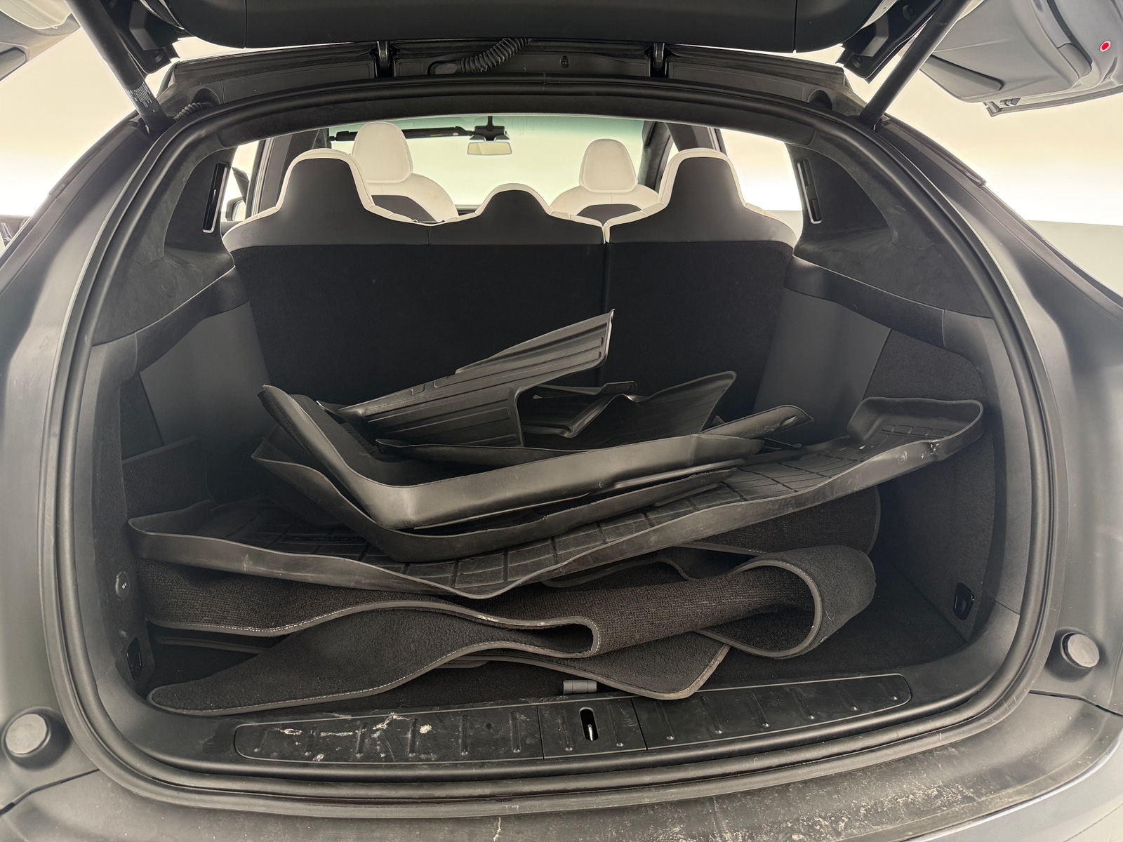 Thumbnail: 2020 Tesla Model X - 6