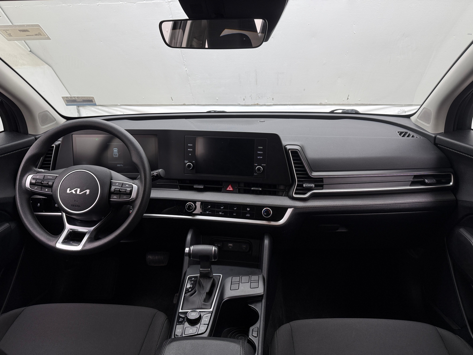 Thumbnail: 2025 Kia Sportage - 3