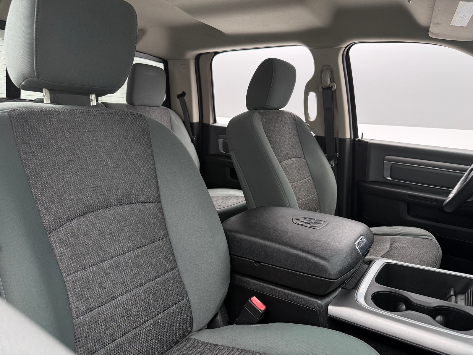 Thumbnail: 2022 RAM 1500 Classic - 2