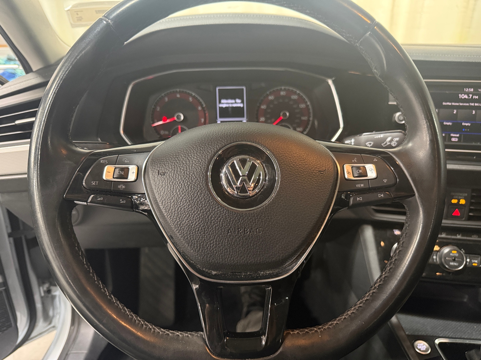 Thumbnail: 2019 Volkswagen Jetta - 4