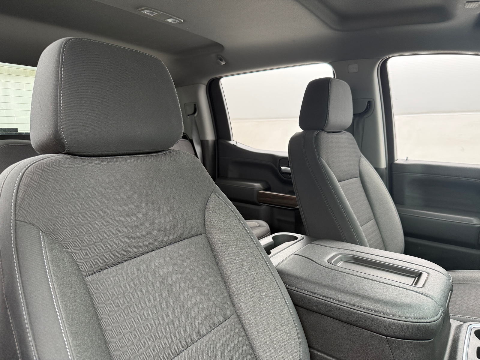 Thumbnail: 2021 Chevrolet Silverado 1500 - 2