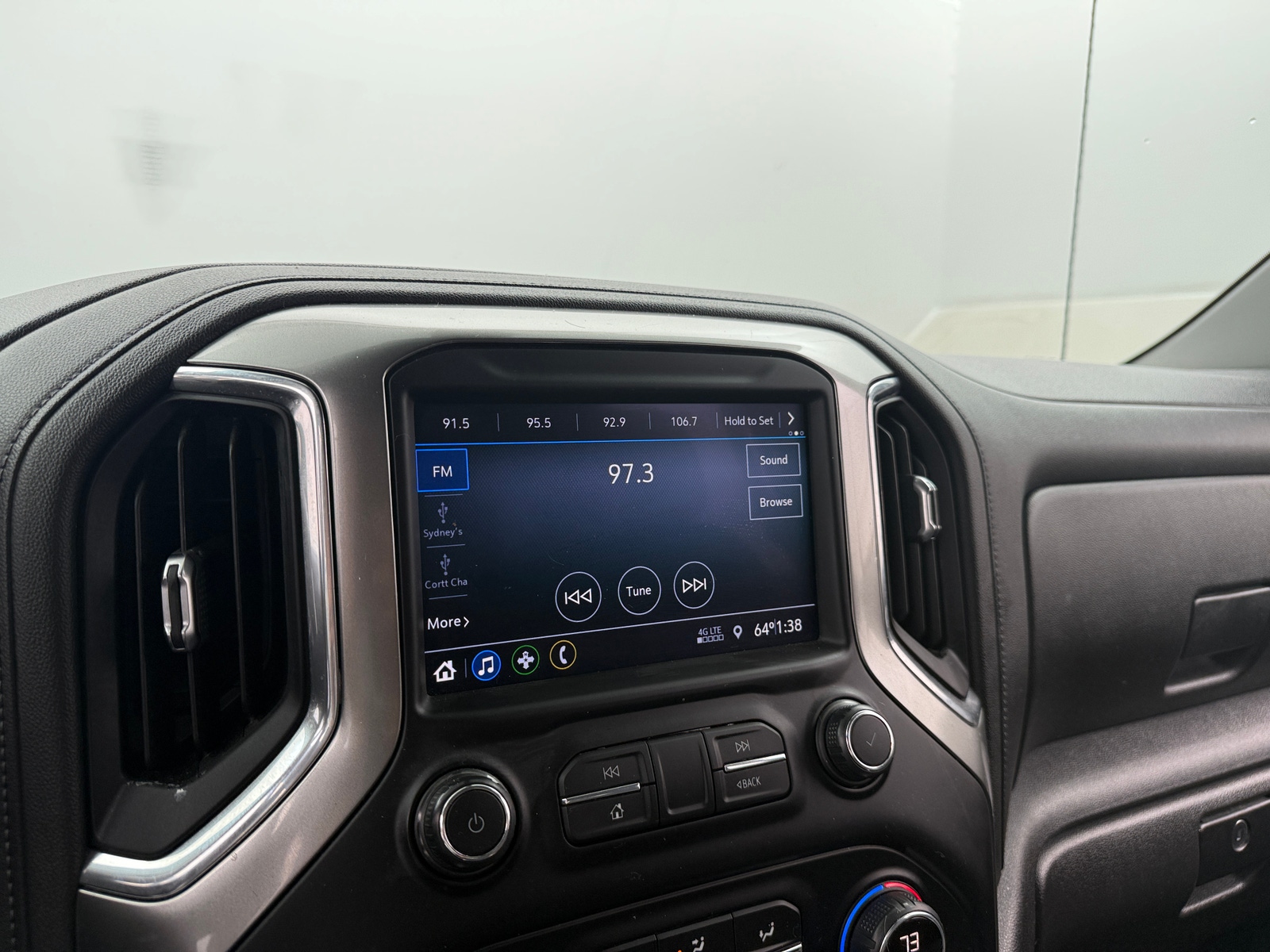 Thumbnail: 2021 Chevrolet Silverado 1500 - 4