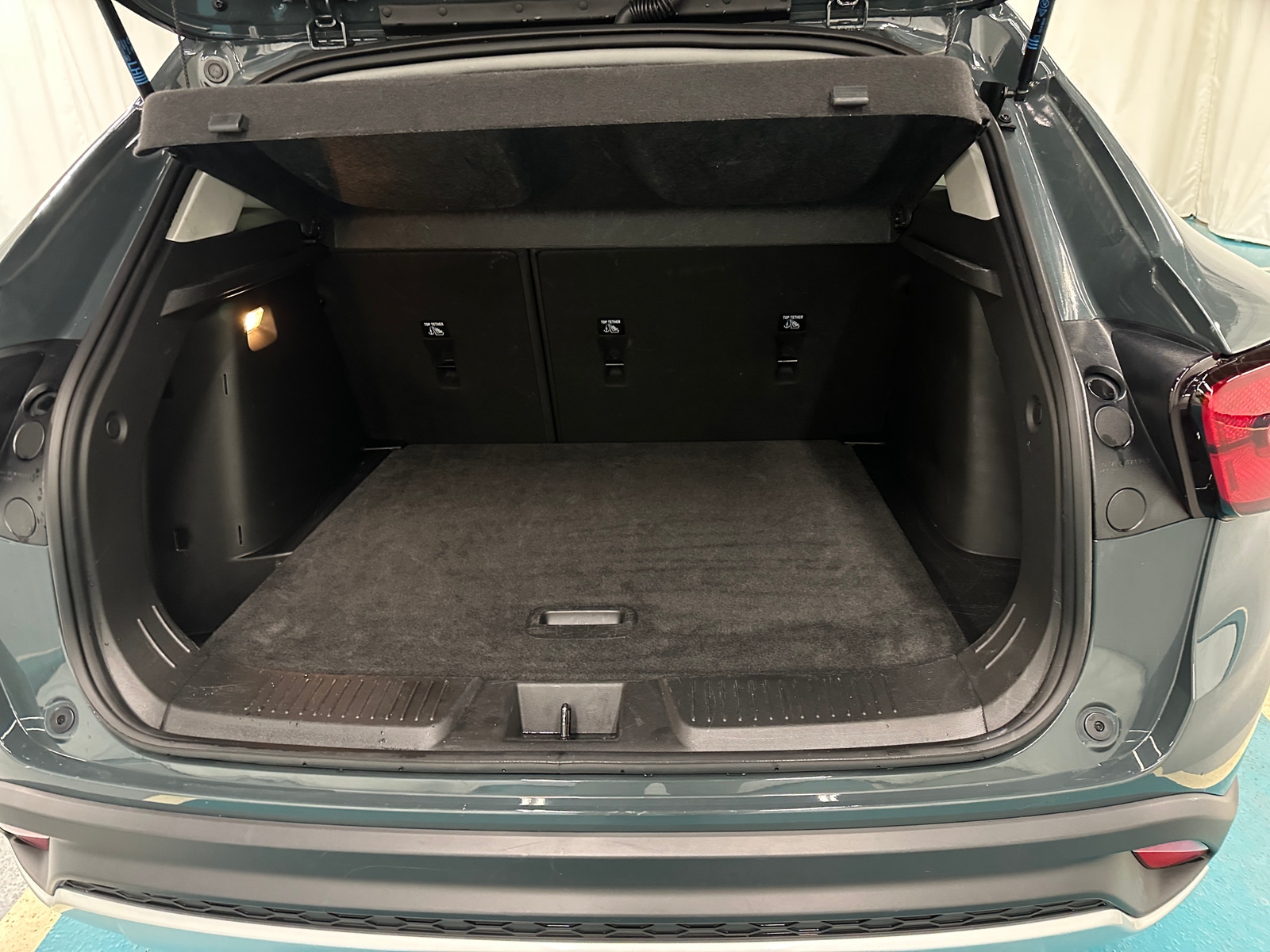 Thumbnail: 2025 Chevrolet Trax - 7