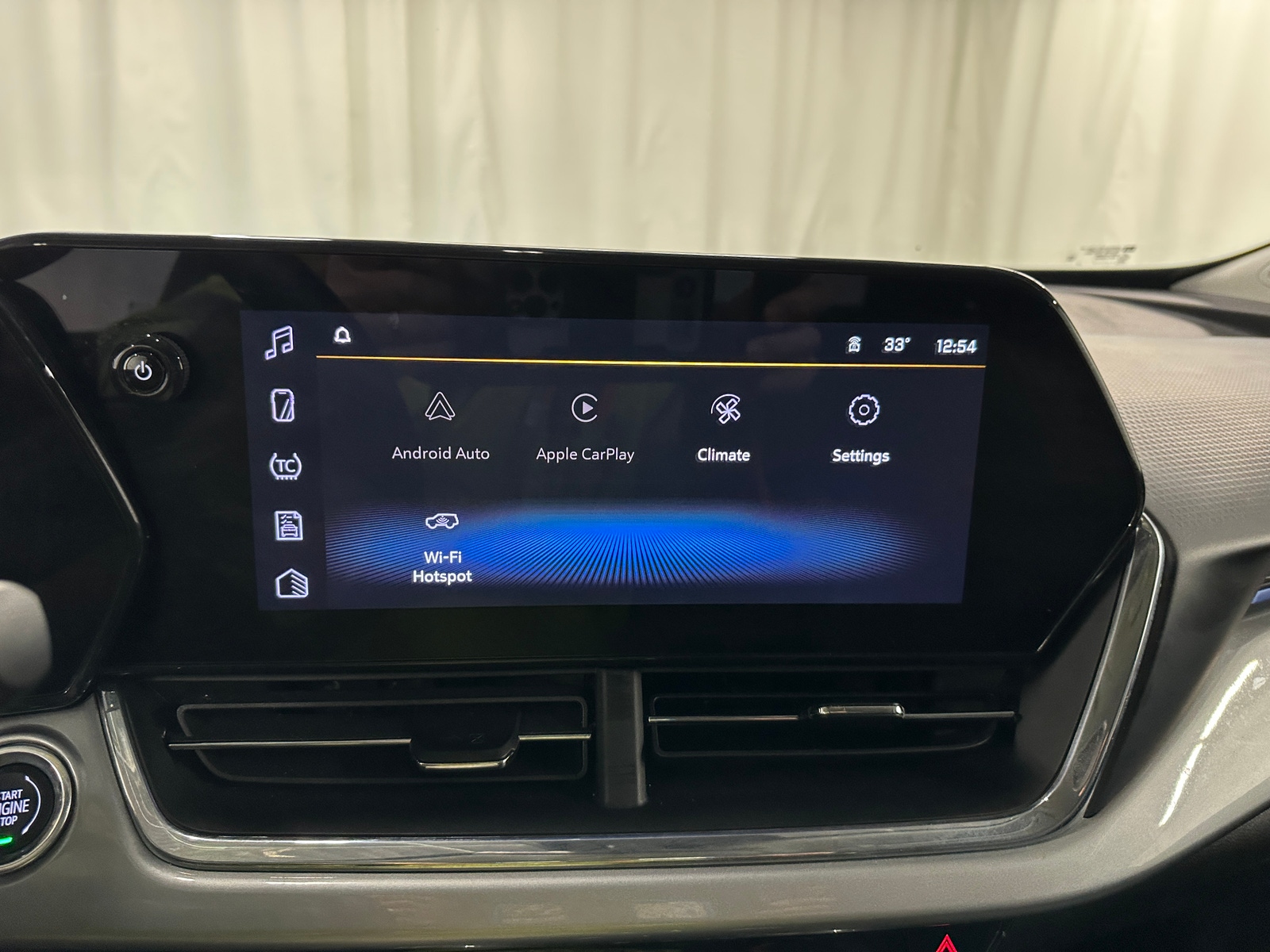 Thumbnail: 2025 Chevrolet Trax - 4