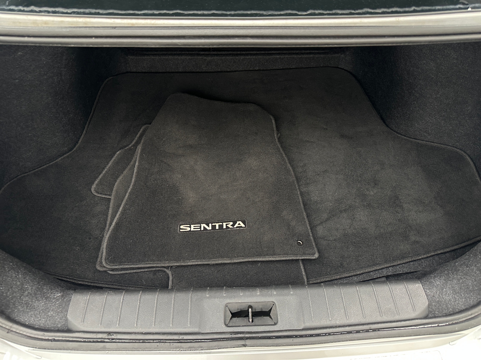 Thumbnail: 2022 Nissan Sentra - 7