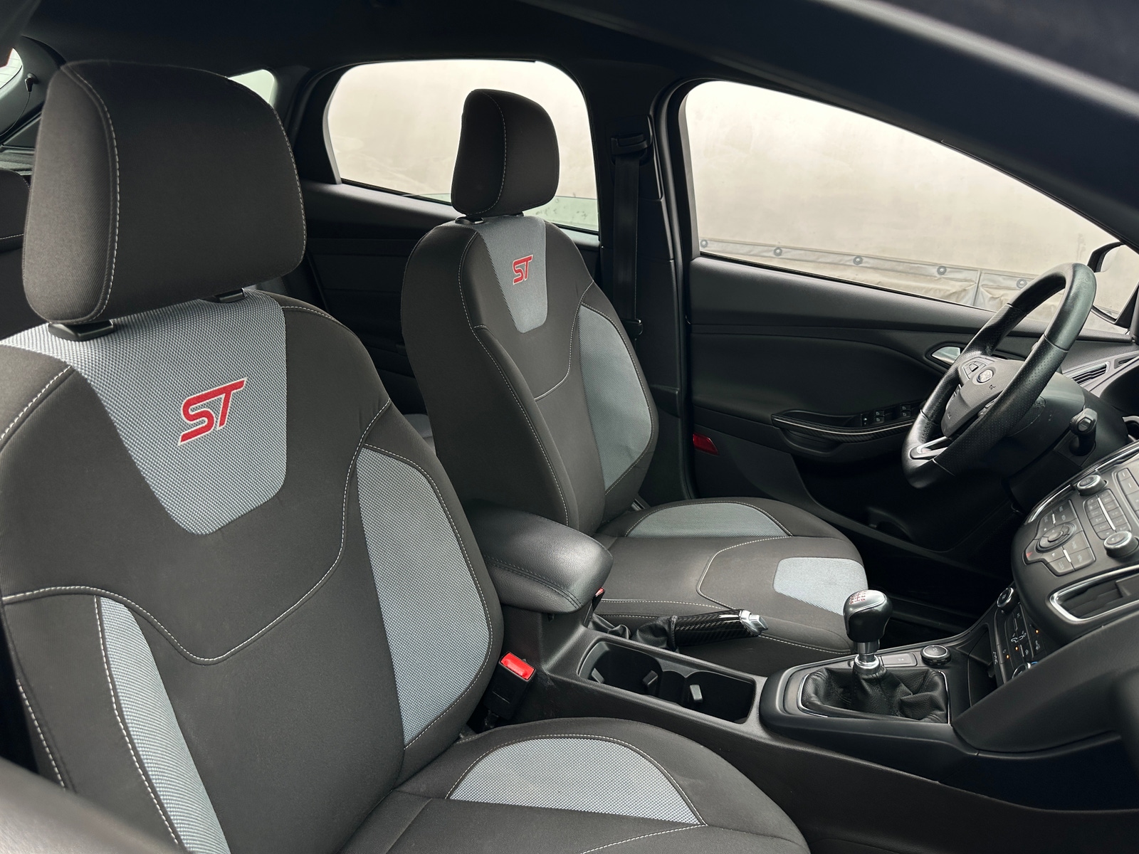 Thumbnail: 2017 Ford Focus - 2