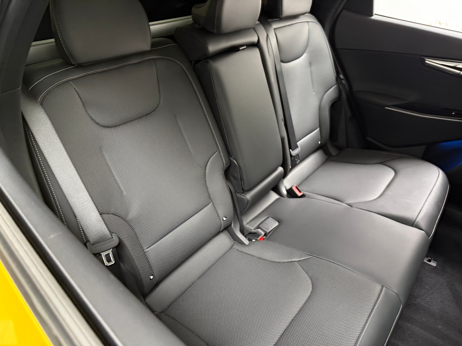 Thumbnail: 2022 Kia EV6 - 5