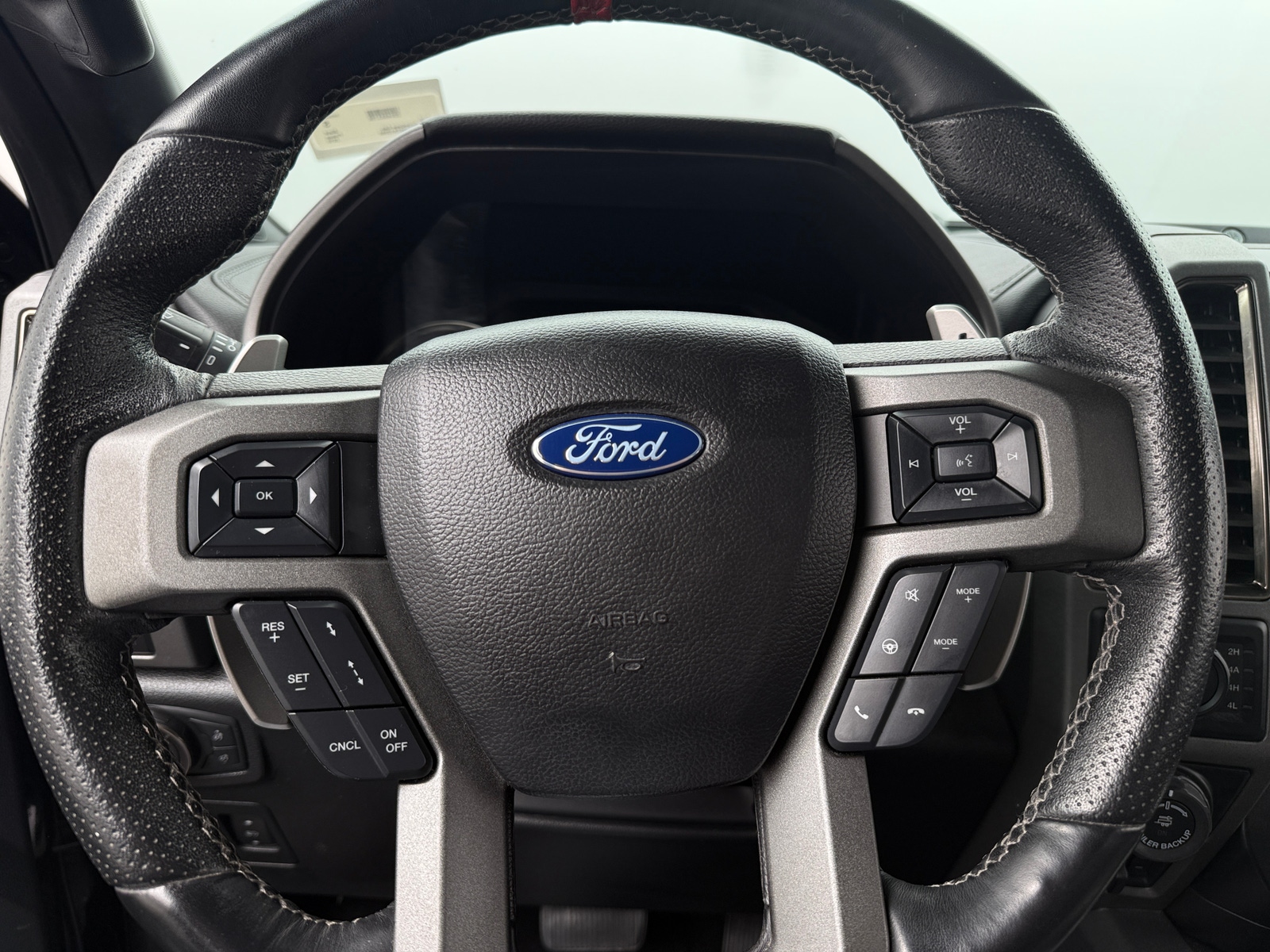 Thumbnail: 2019 Ford Econoline - 5