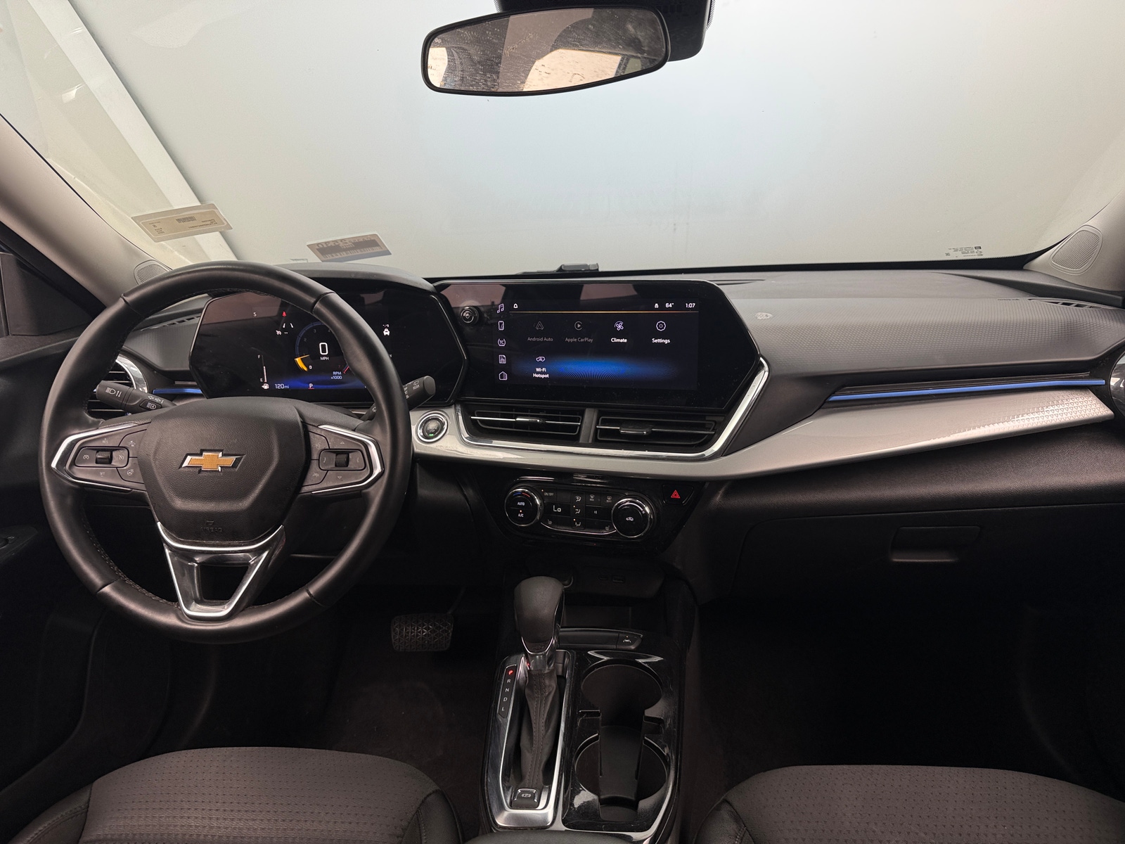 Thumbnail: 2025 Chevrolet Trax - 3
