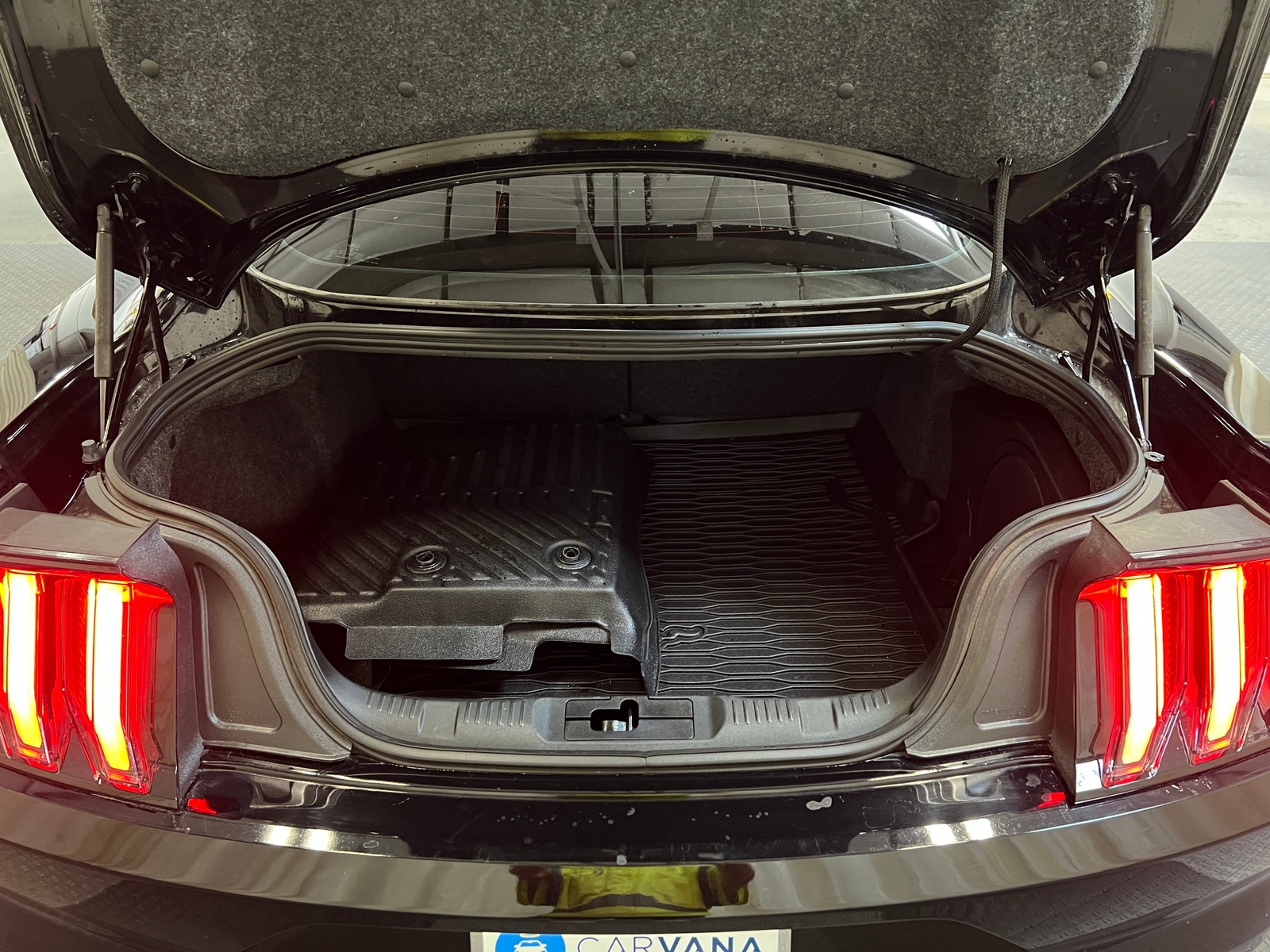 Thumbnail: 2019 Ford Mustang - 6