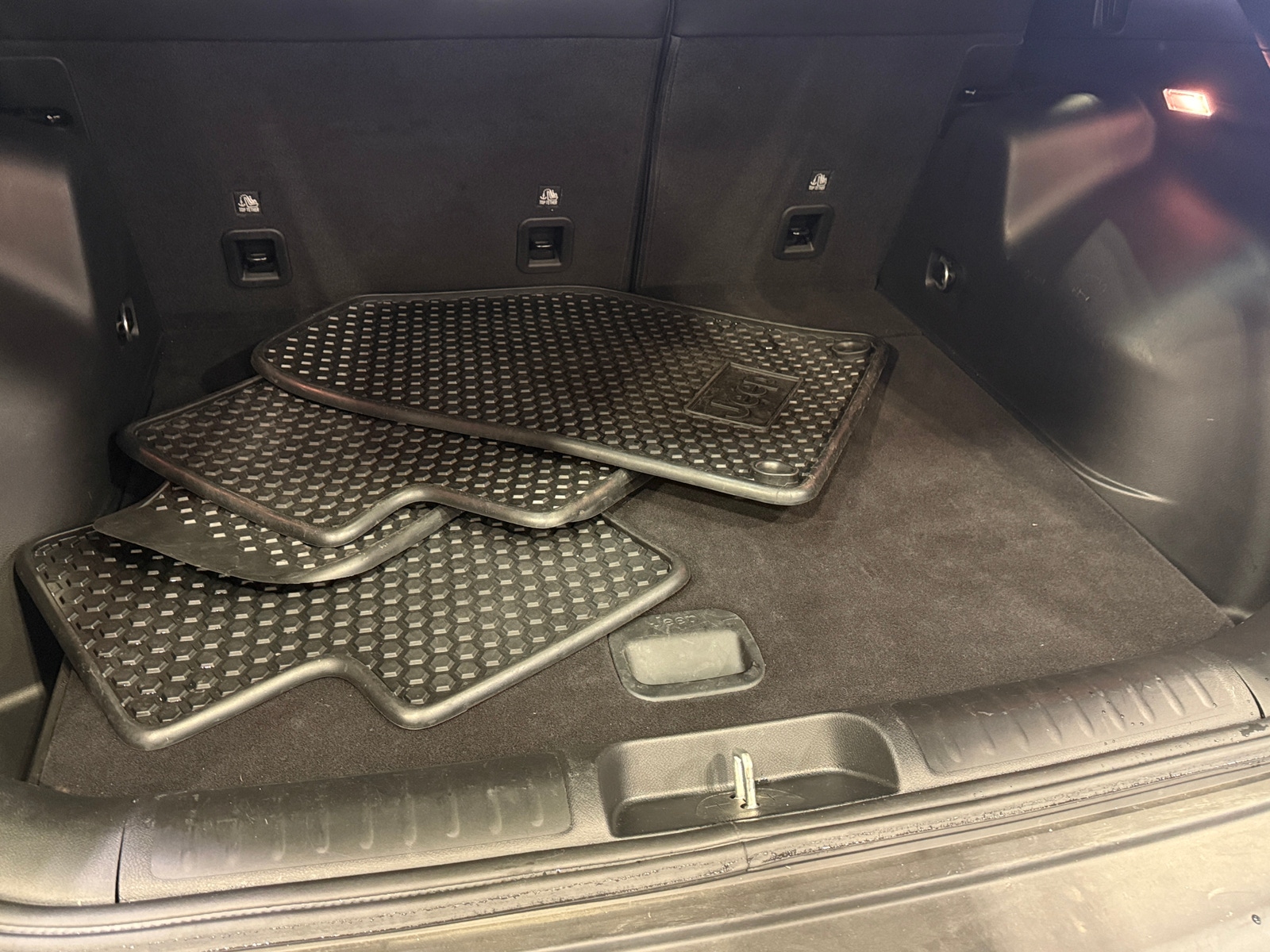 Thumbnail: 2021 Jeep Cherokee - 6