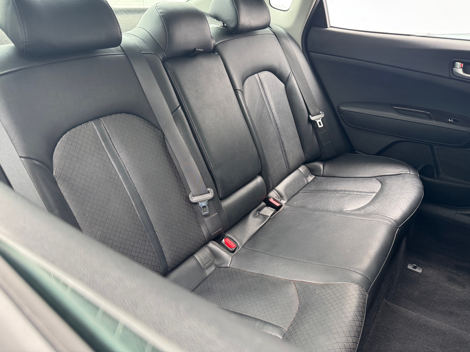 Thumbnail: 2017 Kia Optima - 5