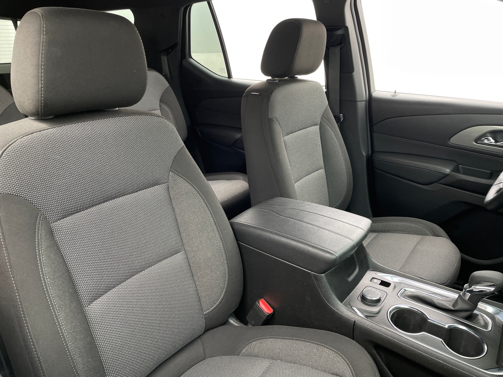 Thumbnail: 2023 Chevrolet Traverse - 2