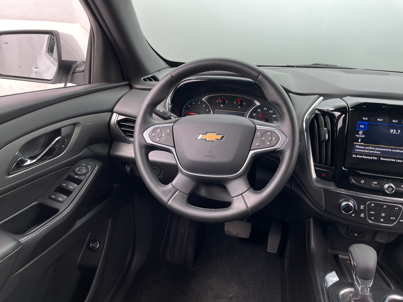 Thumbnail: 2023 Chevrolet Traverse - 5