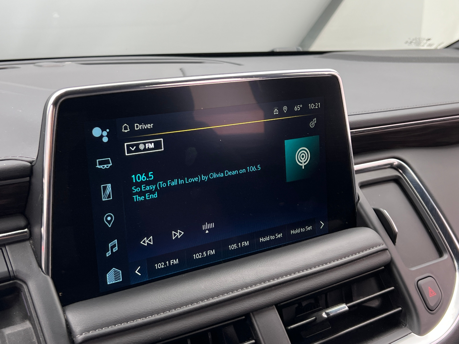 Thumbnail: 2024 Chevrolet Tahoe - 3