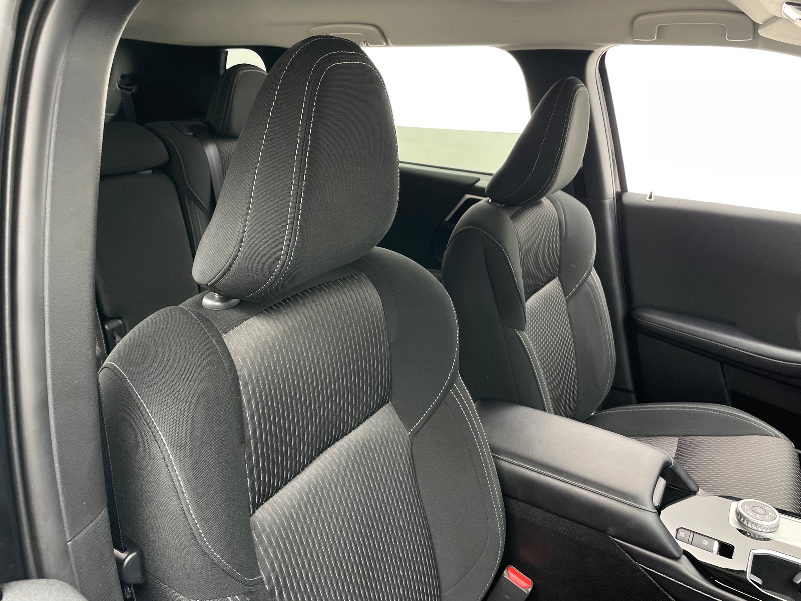 Thumbnail: 2025 Mitsubishi Outlander - 2