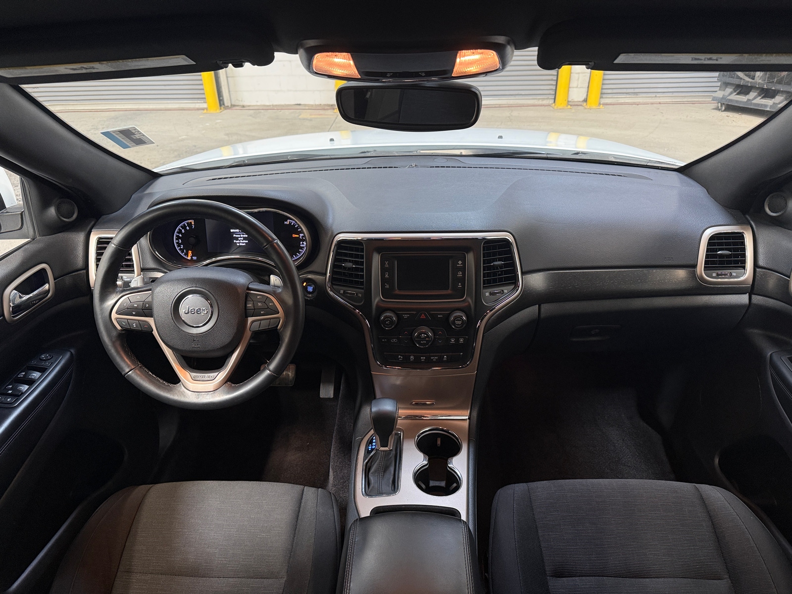 Thumbnail: 2017 Jeep Grand Cherokee - 3