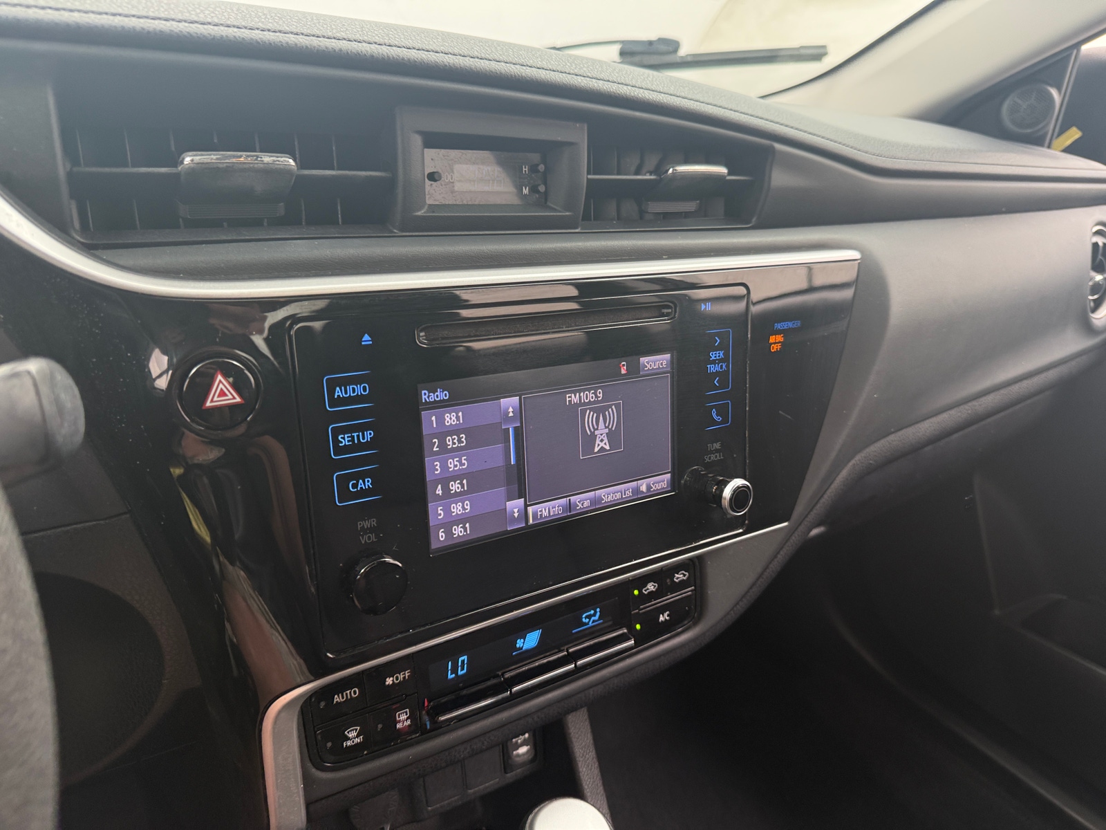 Thumbnail: 2019 Toyota Corolla - 4