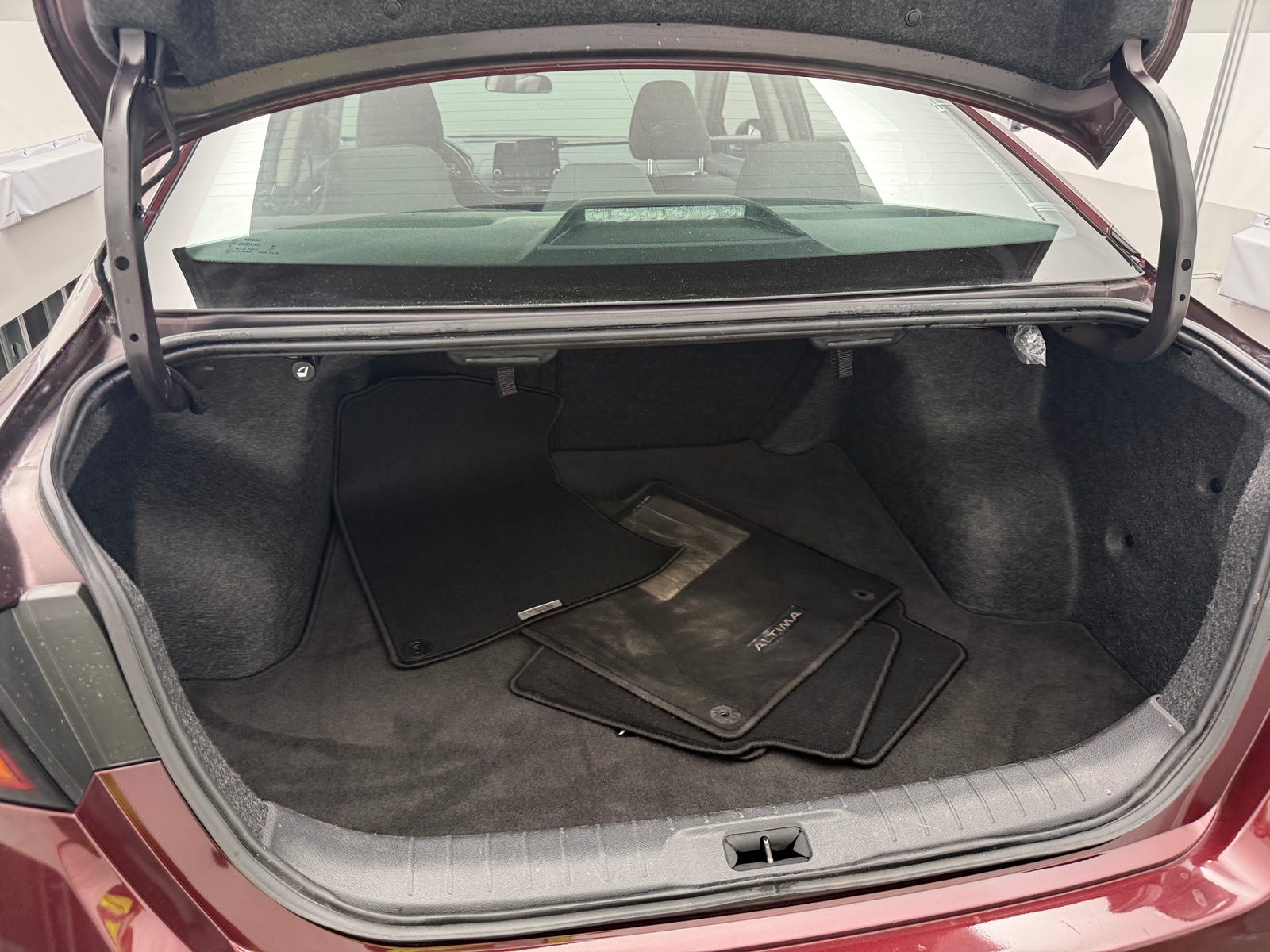 Thumbnail: 2025 Nissan Altima - 7