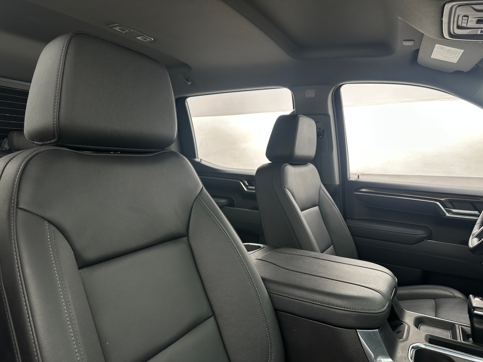 Thumbnail: 2025 Chevrolet Silverado 1500 - 2
