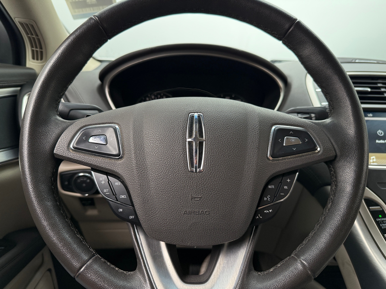 Thumbnail: 2018 Lincoln MKX - 4