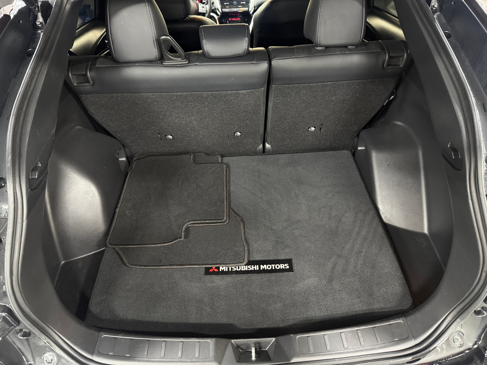 Thumbnail: 2023 Mitsubishi Eclipse Cross - 6