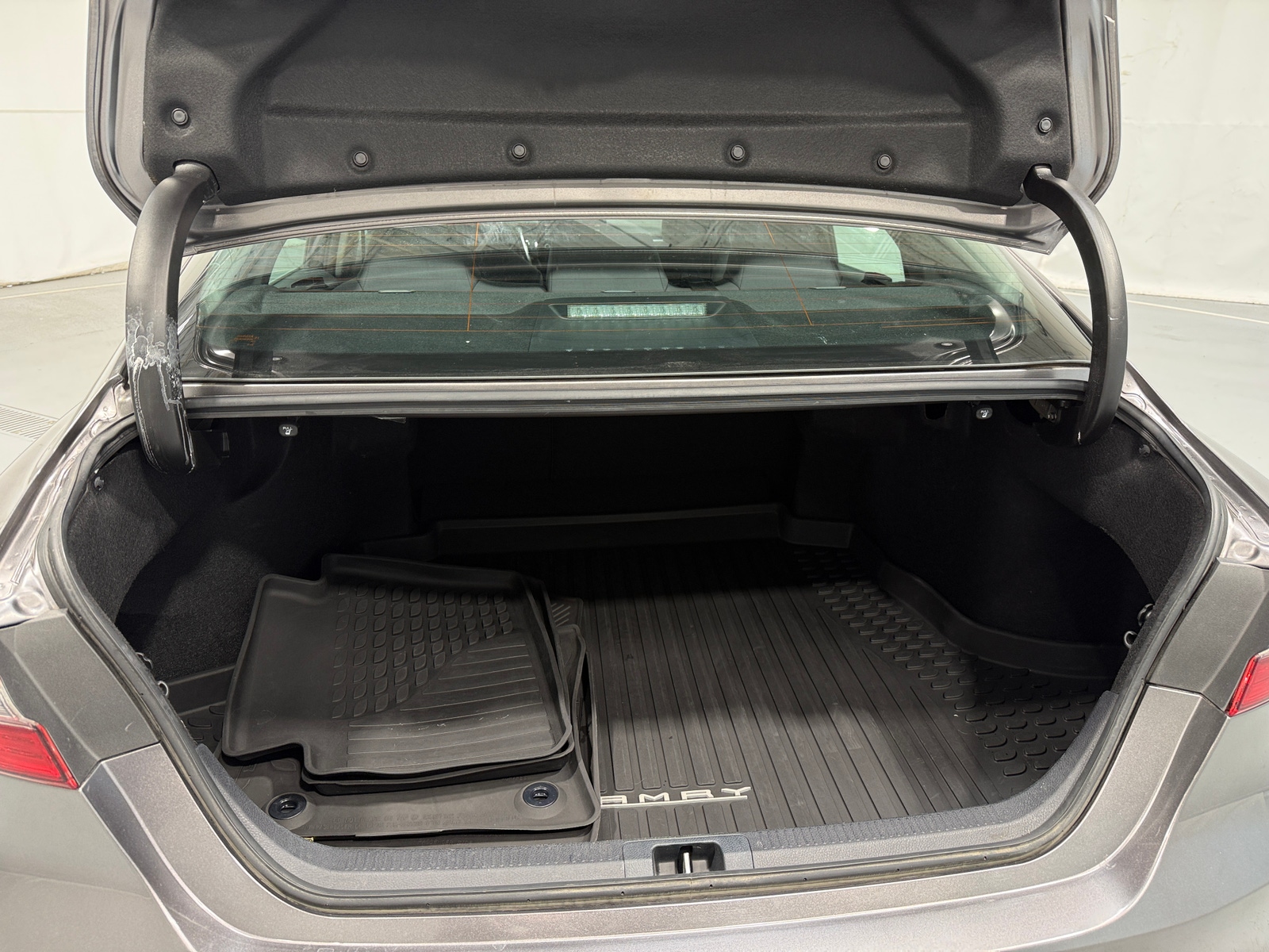 Thumbnail: 2021 Toyota Camry - 7