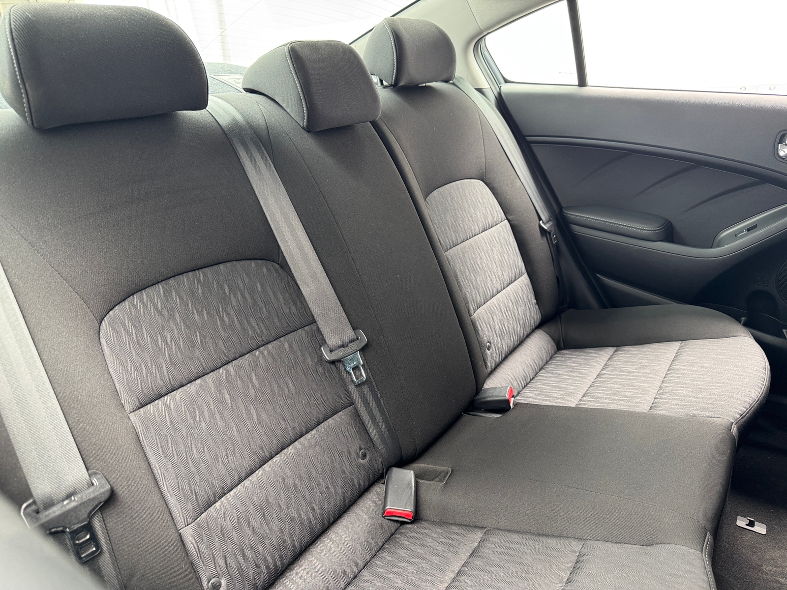 Thumbnail: 2016 Kia Forte - 6