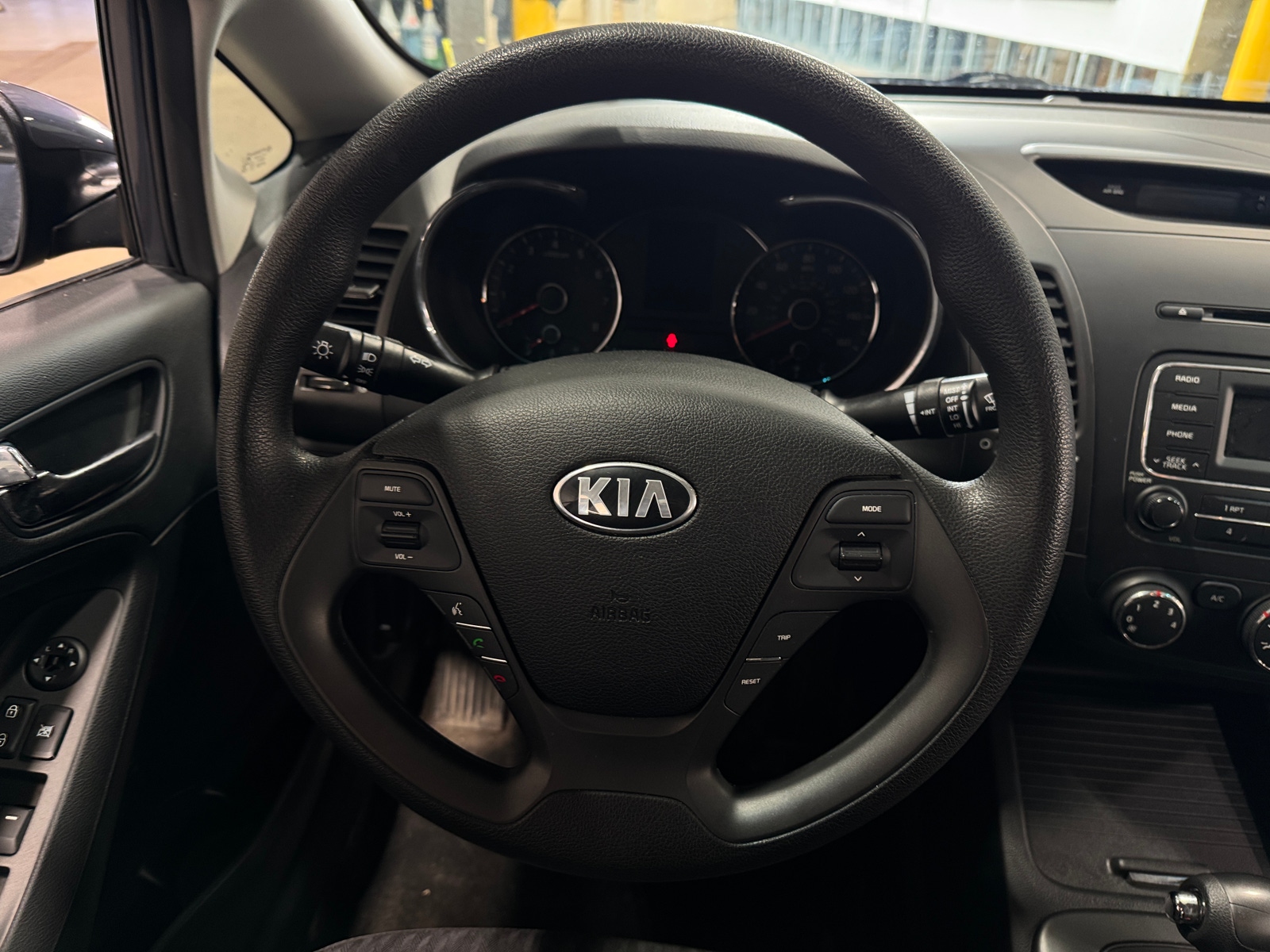 Thumbnail: 2016 Kia Forte - 5