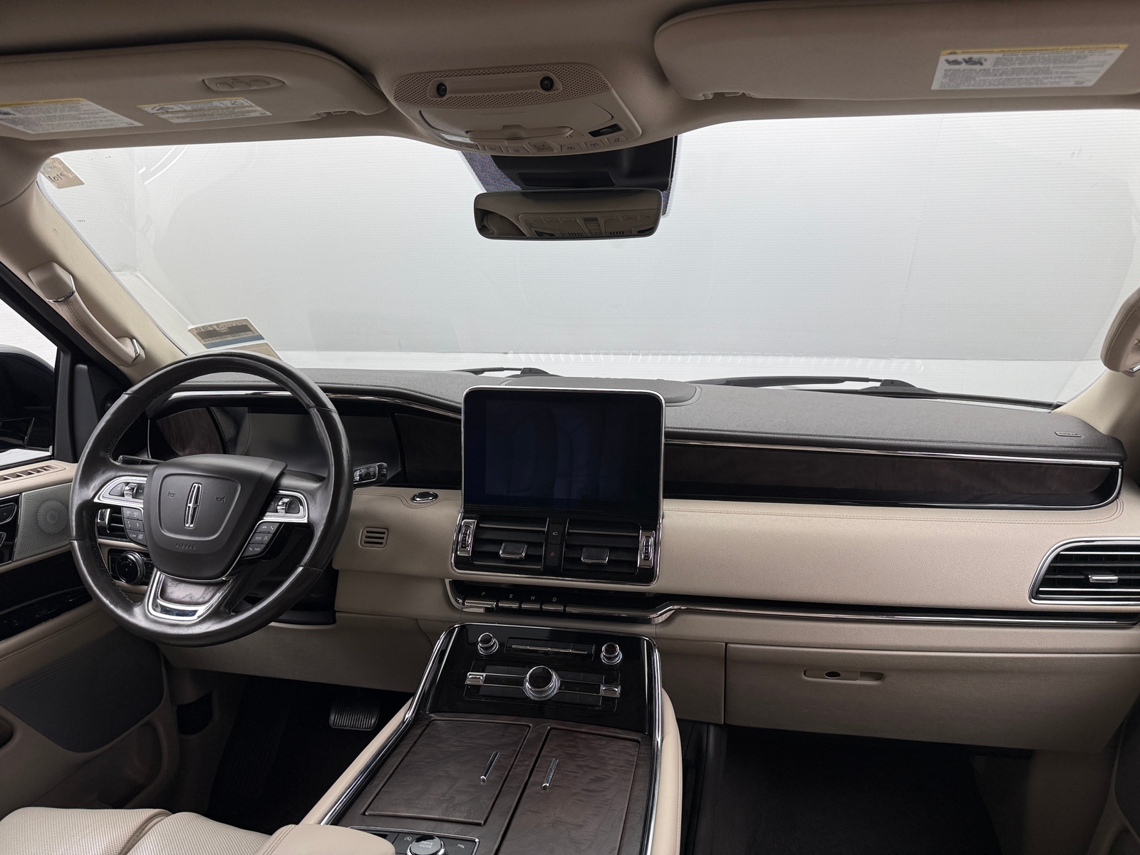 Thumbnail: 2019 Lincoln Navigator L - 2
