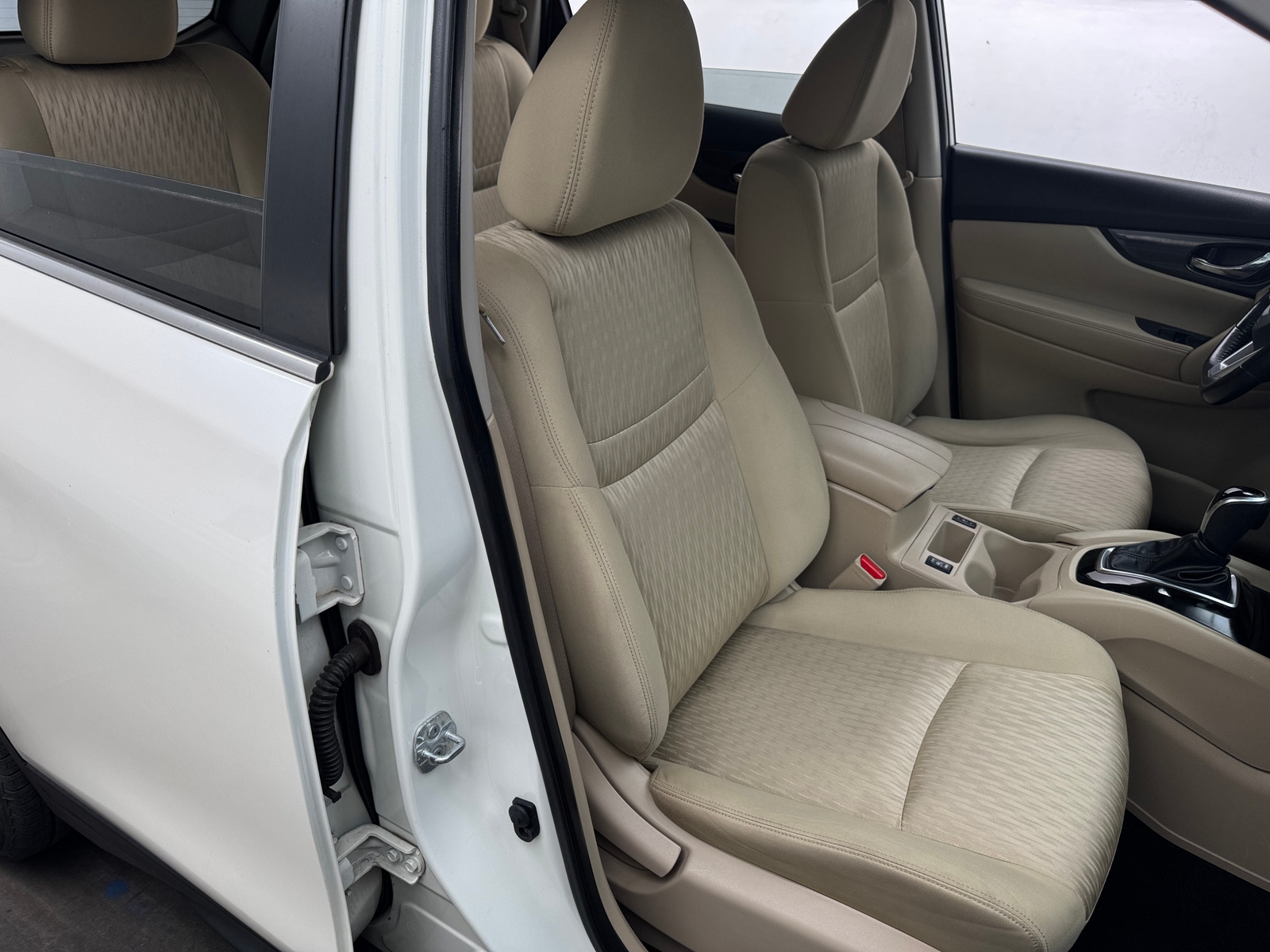 Thumbnail: 2017 Nissan Rogue - 2