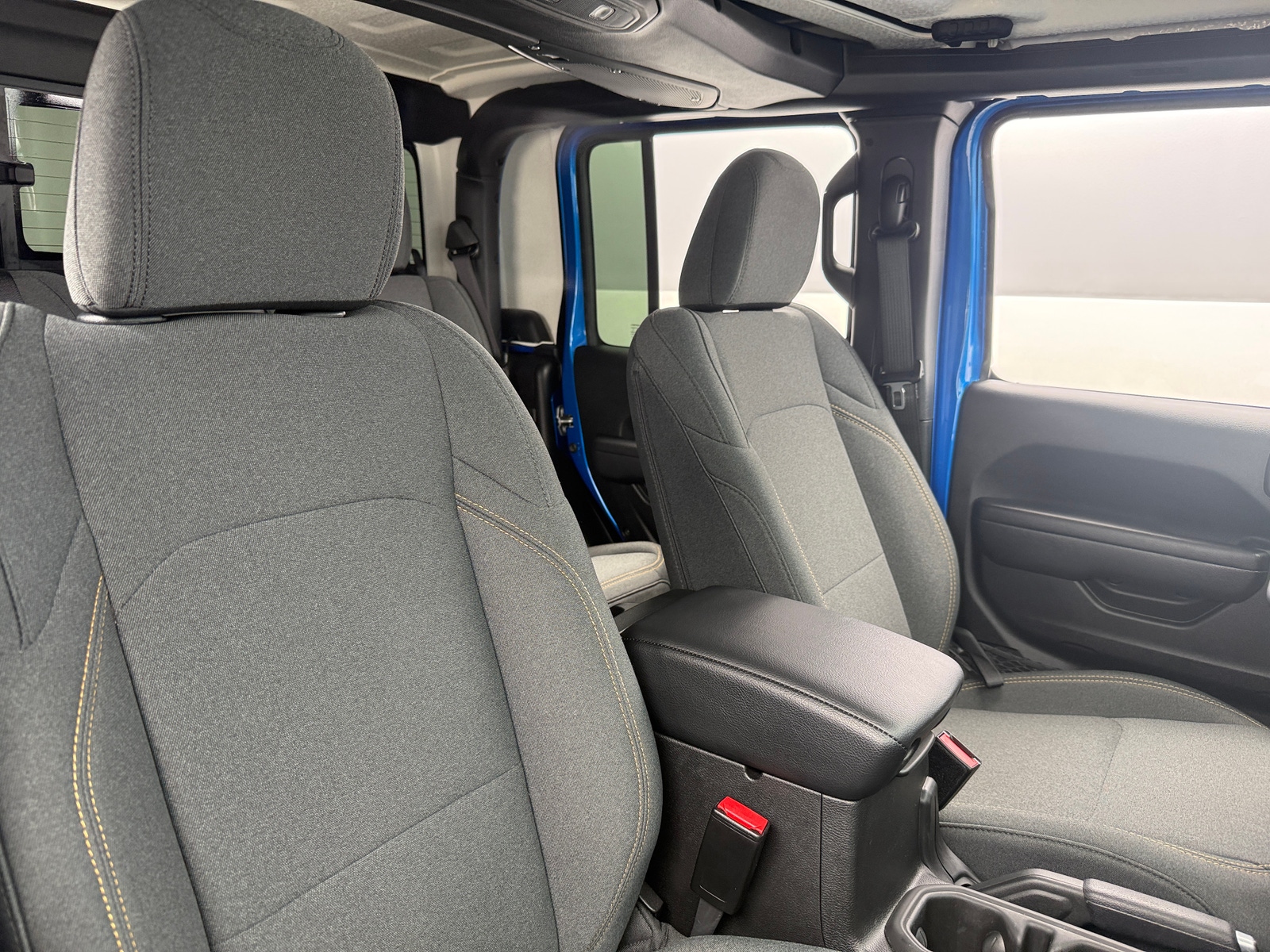 Thumbnail: 2024 Jeep Gladiator - 2