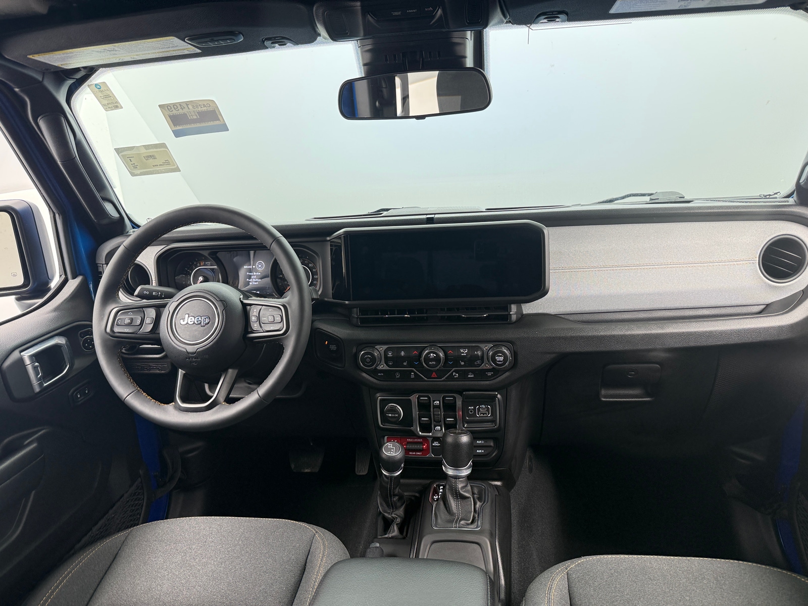 Thumbnail: 2024 Jeep Gladiator - 3