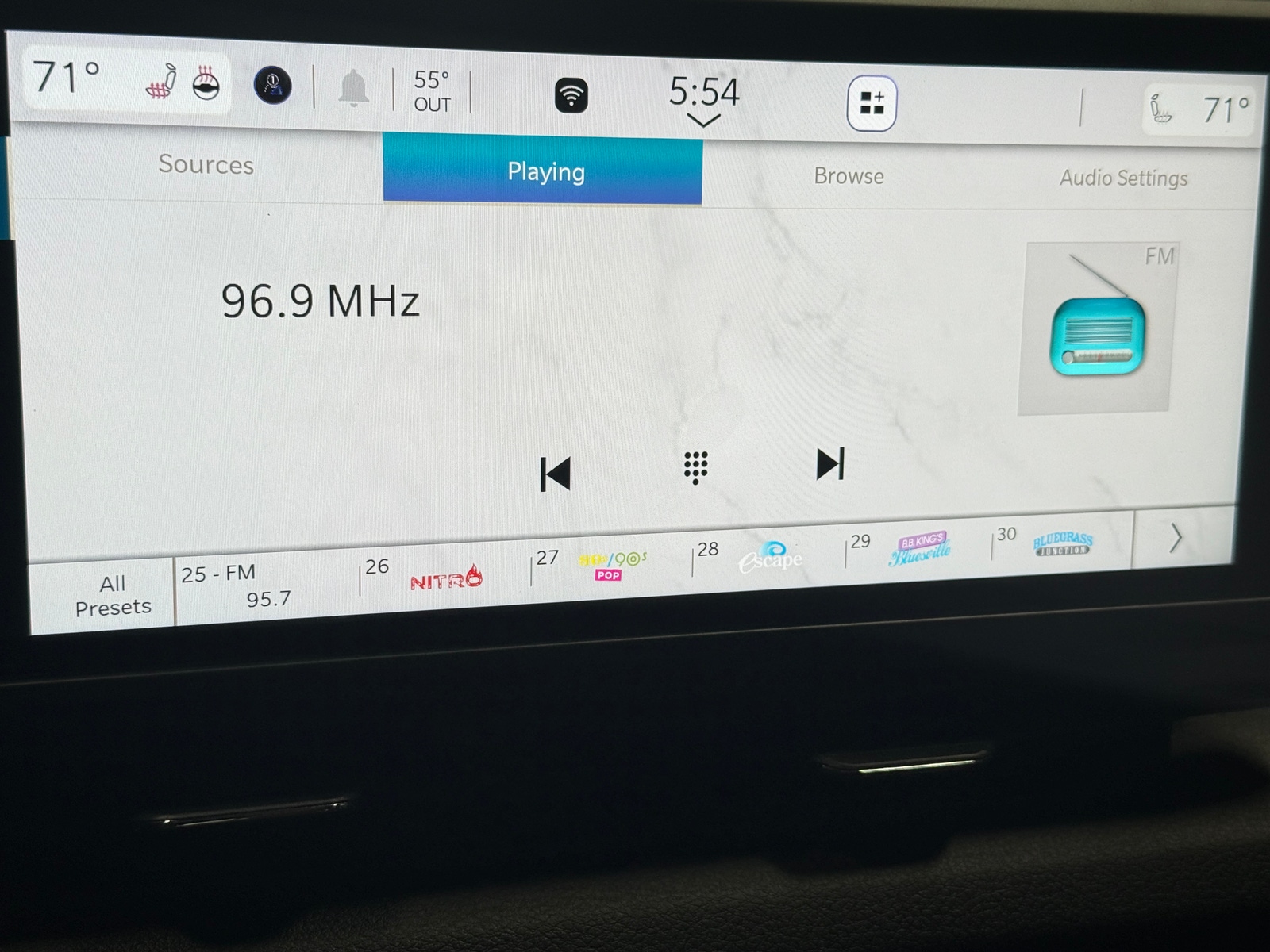 Thumbnail: 2024 Jeep Gladiator - 4