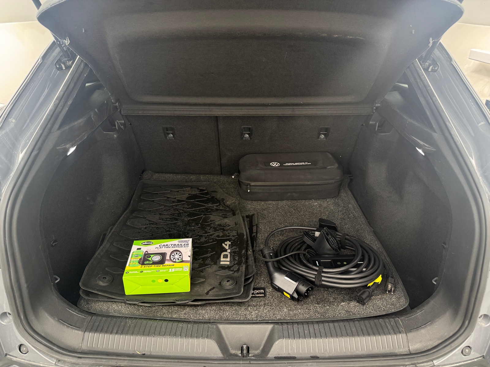 Thumbnail: 2023 Volkswagen ID.4 - 7