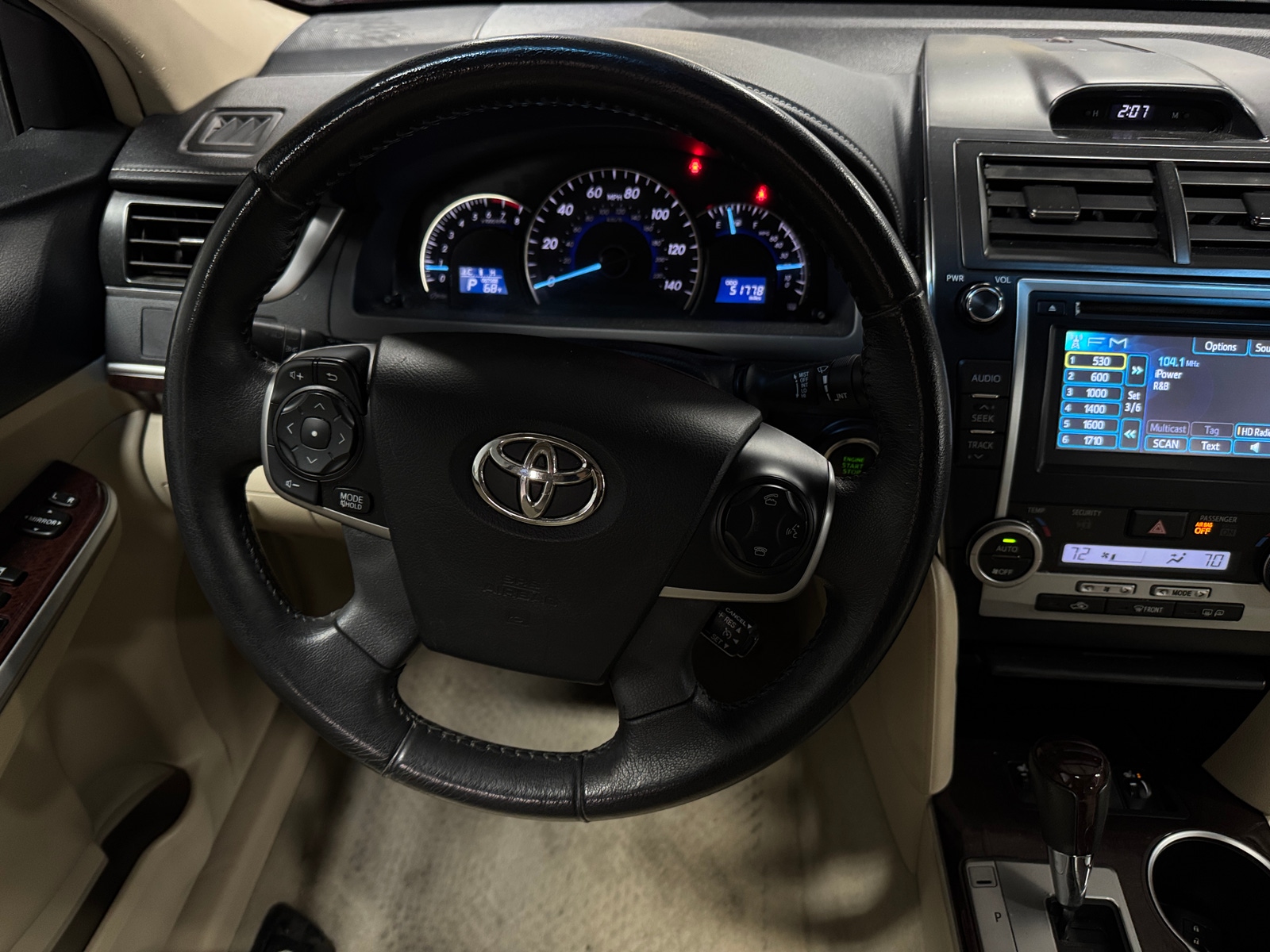 Thumbnail: 2012 Toyota Camry - 4