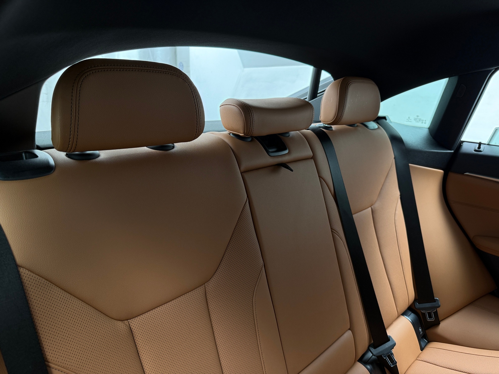 Thumbnail: 2023 BMW i4 - 5