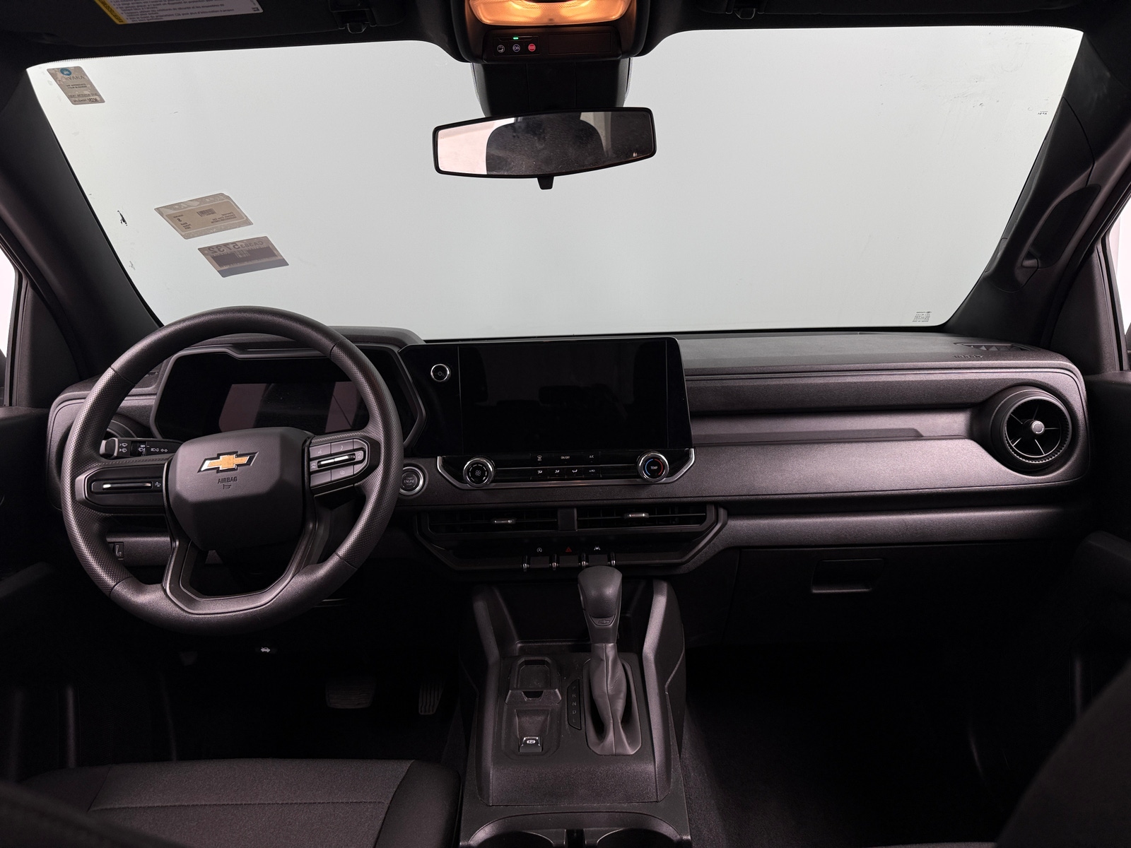 Thumbnail: 2024 Chevrolet Colorado - 3