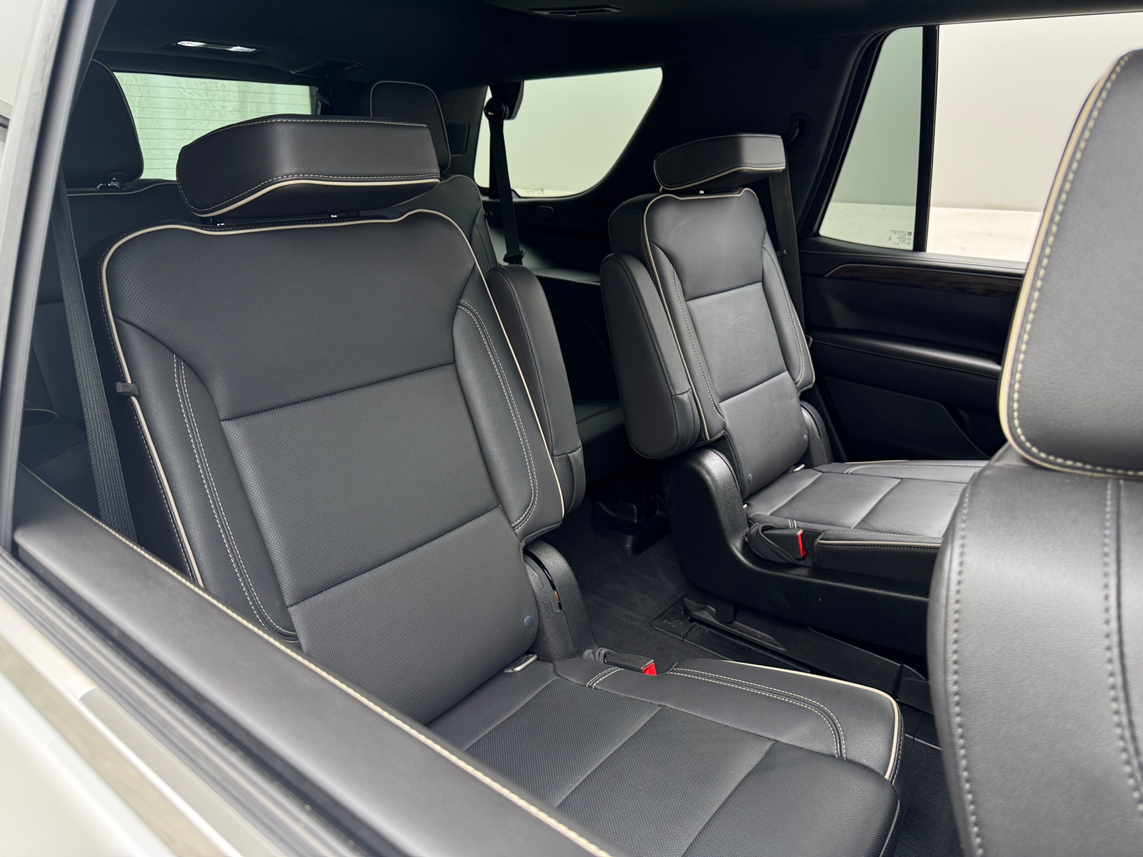 Thumbnail: 2021 Chevrolet Tahoe - 5