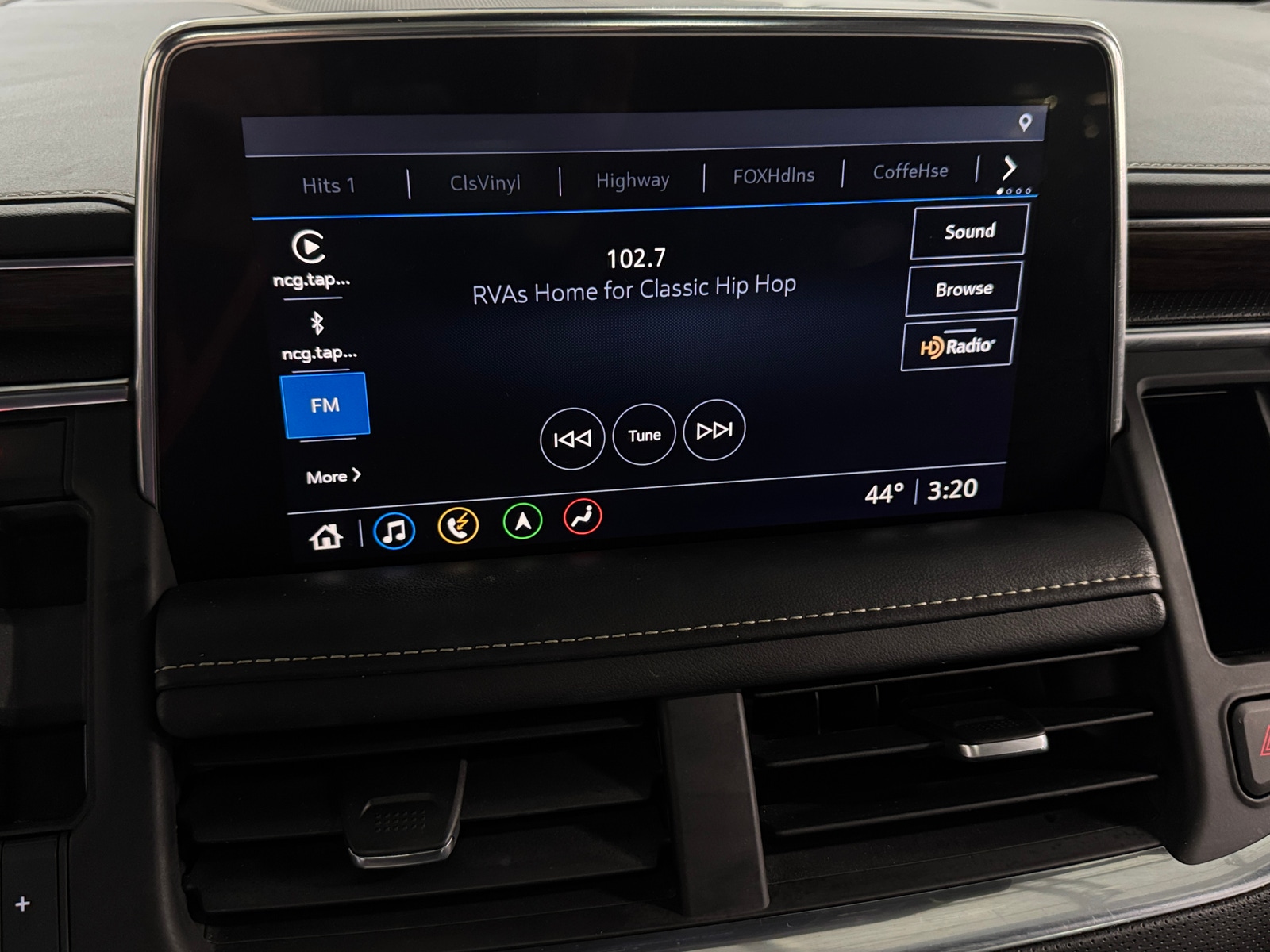 Thumbnail: 2021 Chevrolet Tahoe - 3