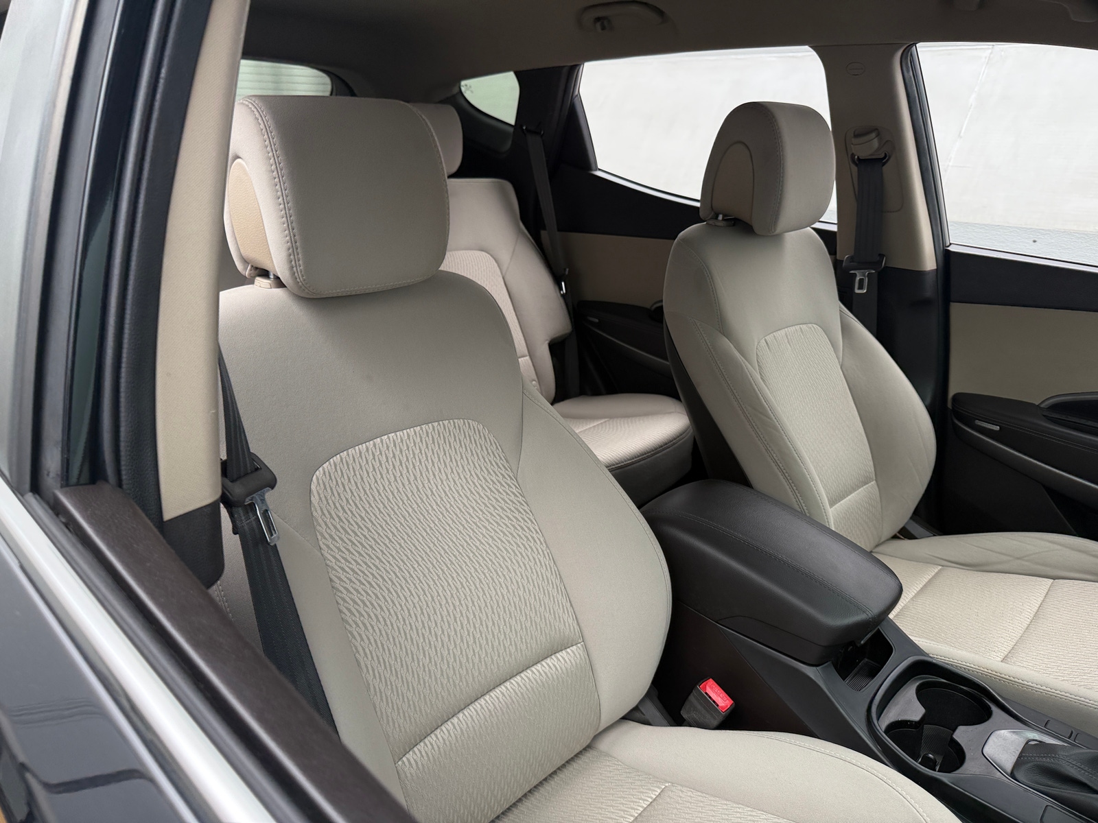 Thumbnail: 2016 Hyundai Santa Fe - 2