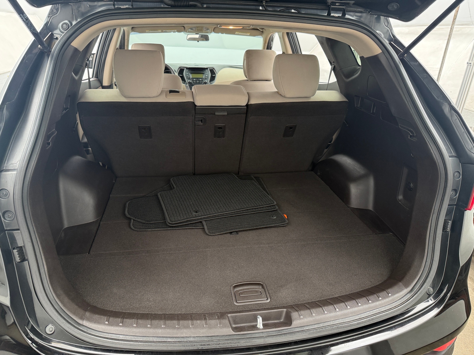 Thumbnail: 2016 Hyundai Santa Fe - 7