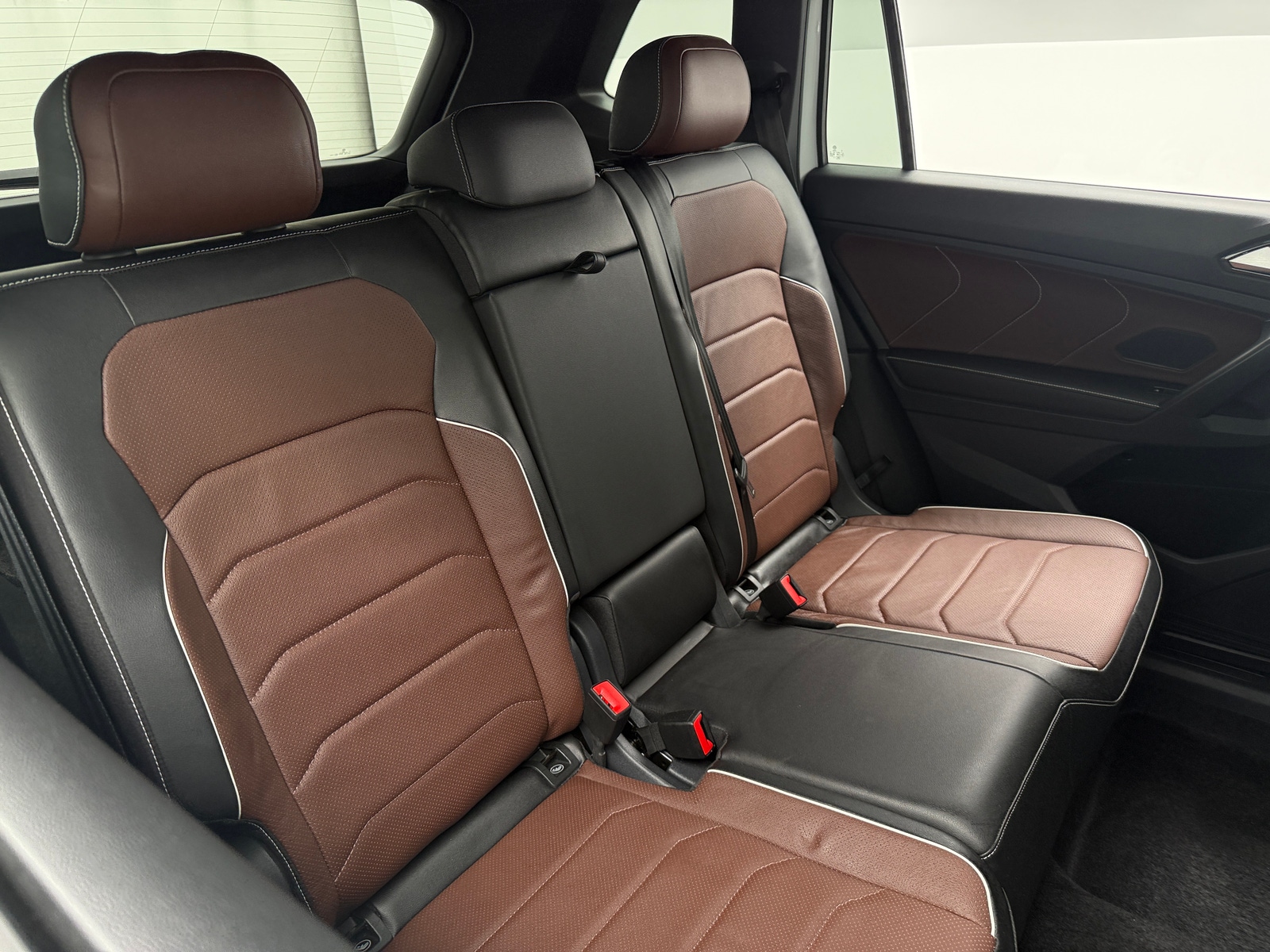 Thumbnail: 2024 Volkswagen Tiguan - 5