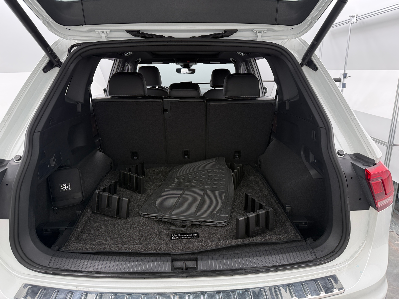 Thumbnail: 2024 Volkswagen Tiguan - 6