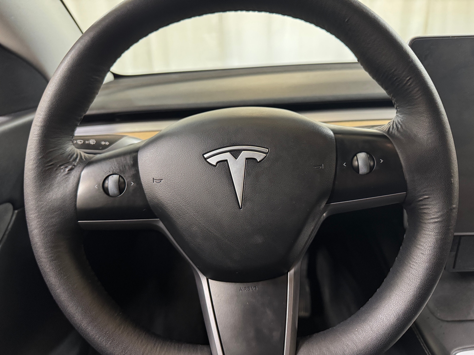 Thumbnail: 2022 Tesla Model Y - 4